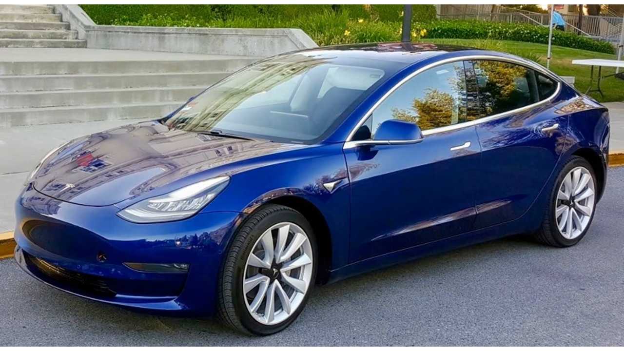 Bilder e-drive Tesla Fahrschule